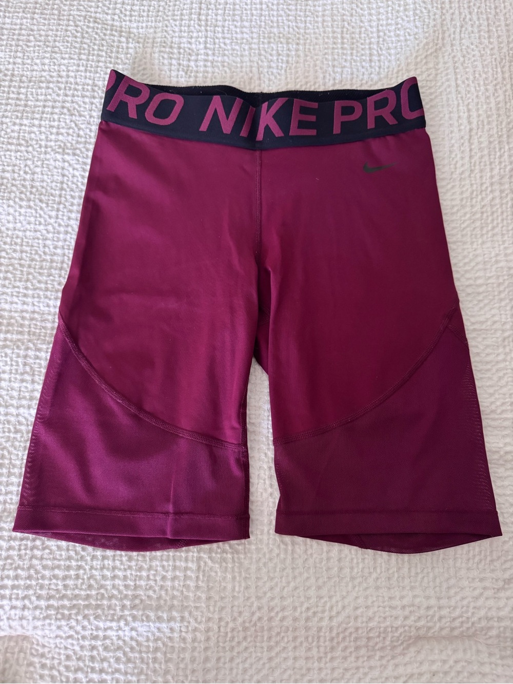 Nike Dri-Fit Women's Maroon Compression Shorts Size M